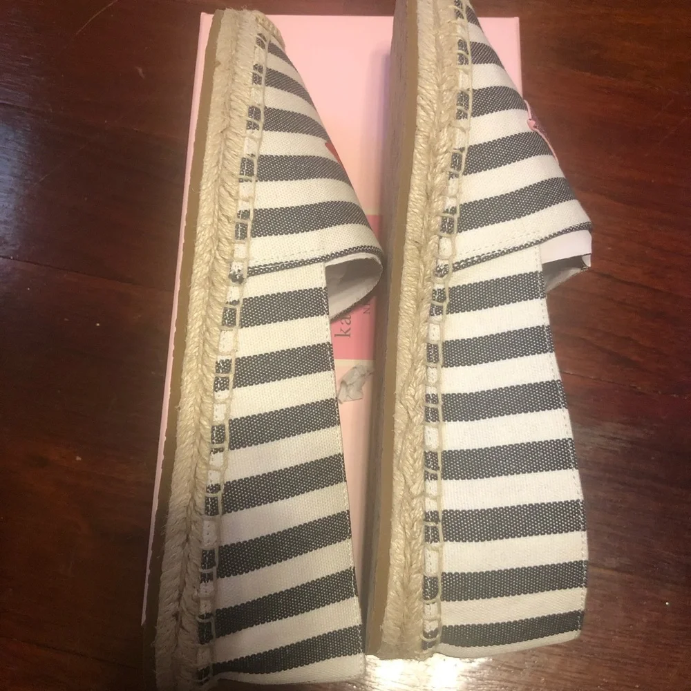 Kate Spade New York Gimlet Heart Lips Espadrille